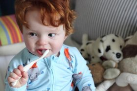 杰克洁儿婴童无氟牙膏，帮助孩子自主养成口腔护理好习惯